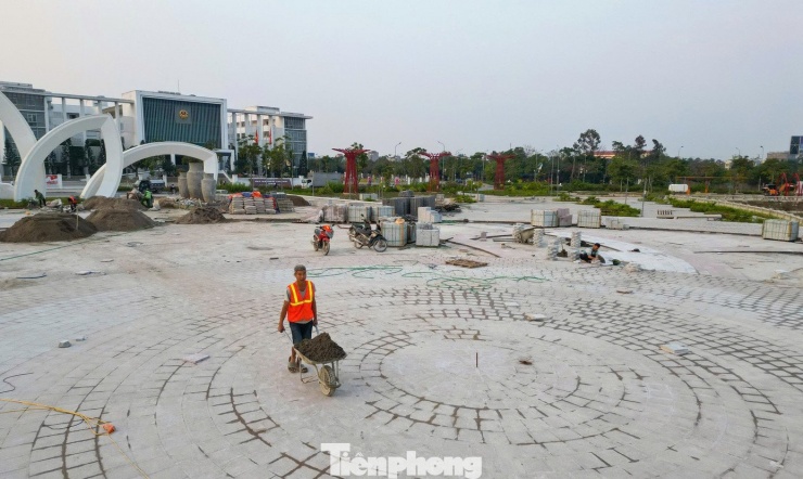 Diện mạo công viên gần 300 tỷ đồng với cổng hoa sen 5 cánh ở Hà Nội - 5