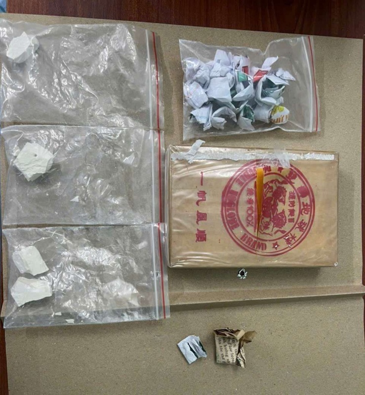 Nóng: Cảnh sát triệt phá “boongke” bán lẻ ma tuý đặc biệt phức tạp ở Hưng Yên - 1