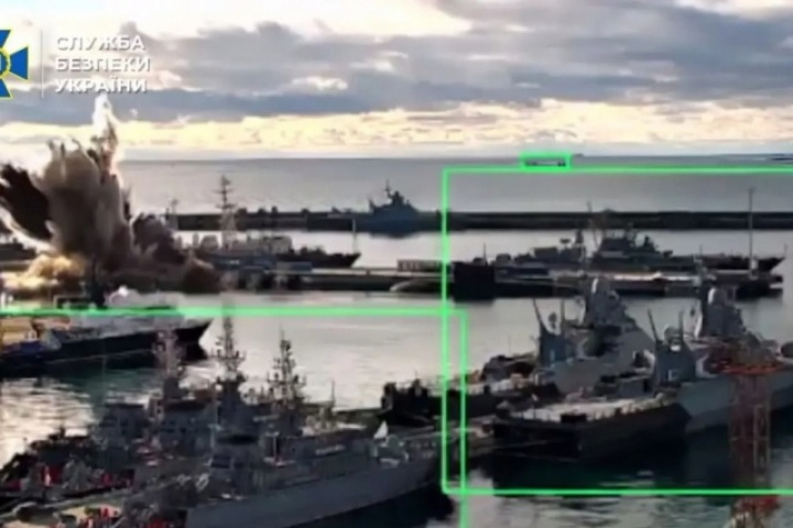 Ukraine tuyên bố tập kích trúng tàu ngầm Nga