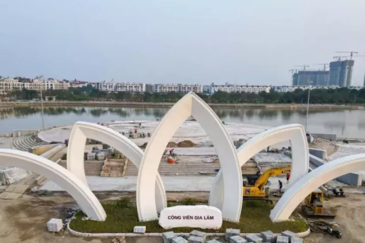 Diện mạo công viên gần 300 tỷ đồng với cổng hoa sen 5 cánh ở Hà Nội
