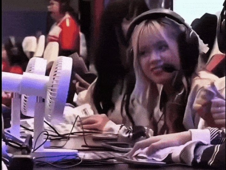 Clip "check VAR" nữ tuyển thủ Liên Quân Mobile Thái Lan gian lận tại SEA Games 33