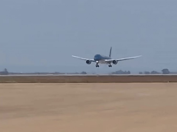 Phi công tiết lộ hậu trường 'xông đất' chưa từng có ở sân bay Long Thành