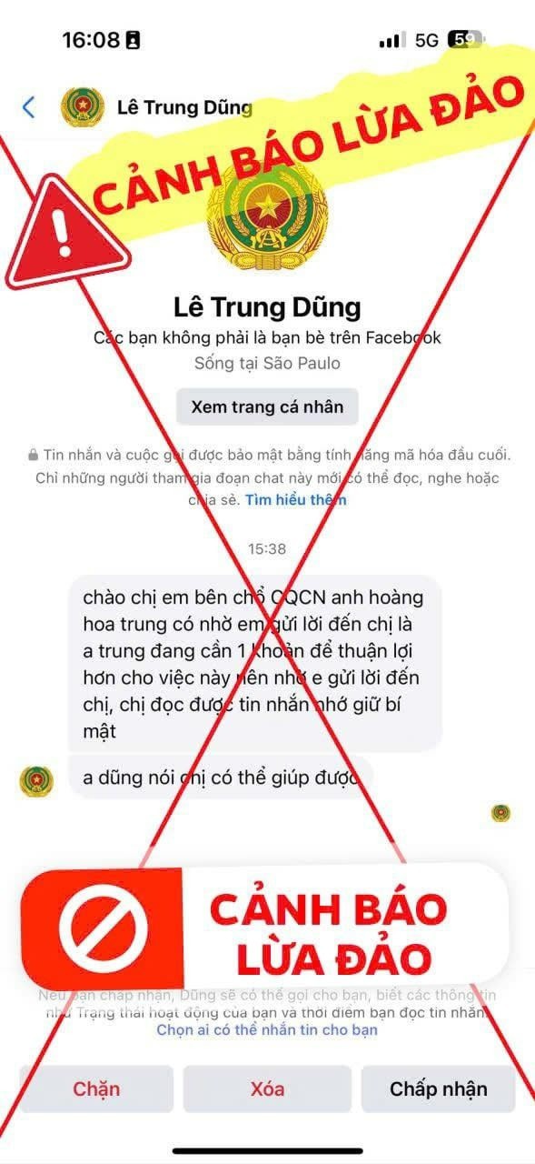 Xuất hiện các đối tượng mạo danh dự án cũng như Hoàng Hoa Trung nhắn tin xin tiền. Ảnh: CMH