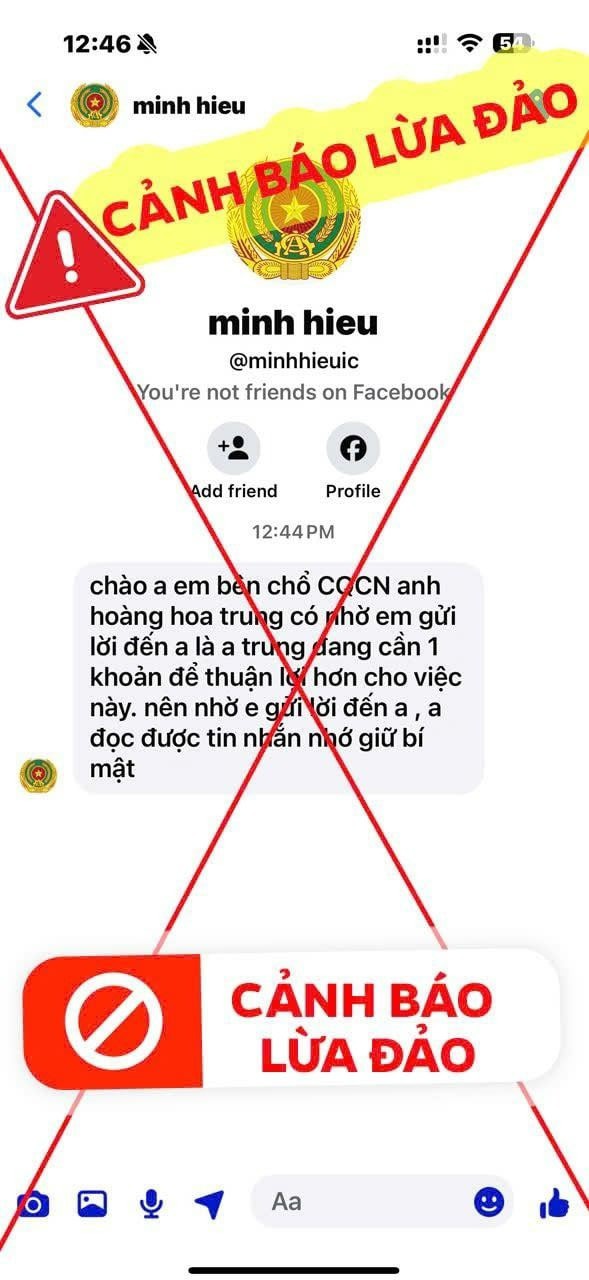 Xuất hiện các đối tượng mạo danh dự án cũng như Hoàng Hoa Trung nhắn tin xin tiền. Ảnh: CMH