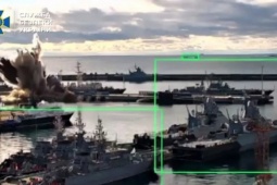 Ukraine tuyên bố tập kích trúng tàu ngầm Nga