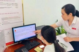 Video: Trung tâm hành chính công cấp xã, phường tại TP.HCM đẩy nhanh...