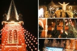 Nhà thờ màu hồng ở TP.HCM trong sắc đèn Giáng sinh