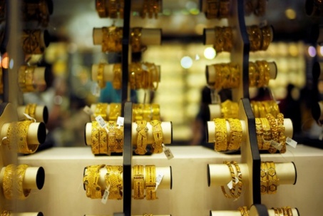 Giá vàng được dự báo tăng vọt vào năm 2026, vượt trội so với USD và trái phiếu Mỹ