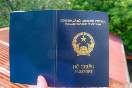 Hộ chiếu Việt Nam tăng hai bậc