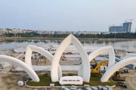 Diện mạo công viên gần 300 tỷ đồng với cổng hoa sen 5 cánh ở Hà Nội