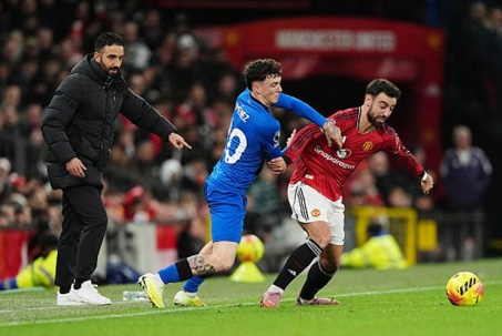 MU khổ sở trước Bournemouth, HLV Amorim nói gì sau trận hòa 8 bàn thắng?