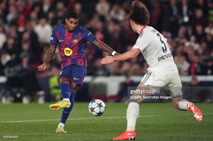 Rashford có vai trò không nhỏ trong lối chơi của Barca