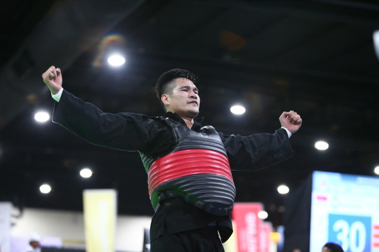 Duy Tuyến vào chung kết theo cách không dễ dàng