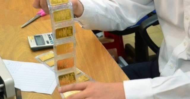 Giá vàng hôm nay 16-12: Tăng mạnh rồi bất ngờ l...