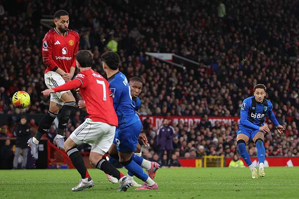 Trực tiếp bóng đá MU - Bournemouth: Thót tim phút 90+10 (Ngoại hạng Anh) (Hết giờ) - 10