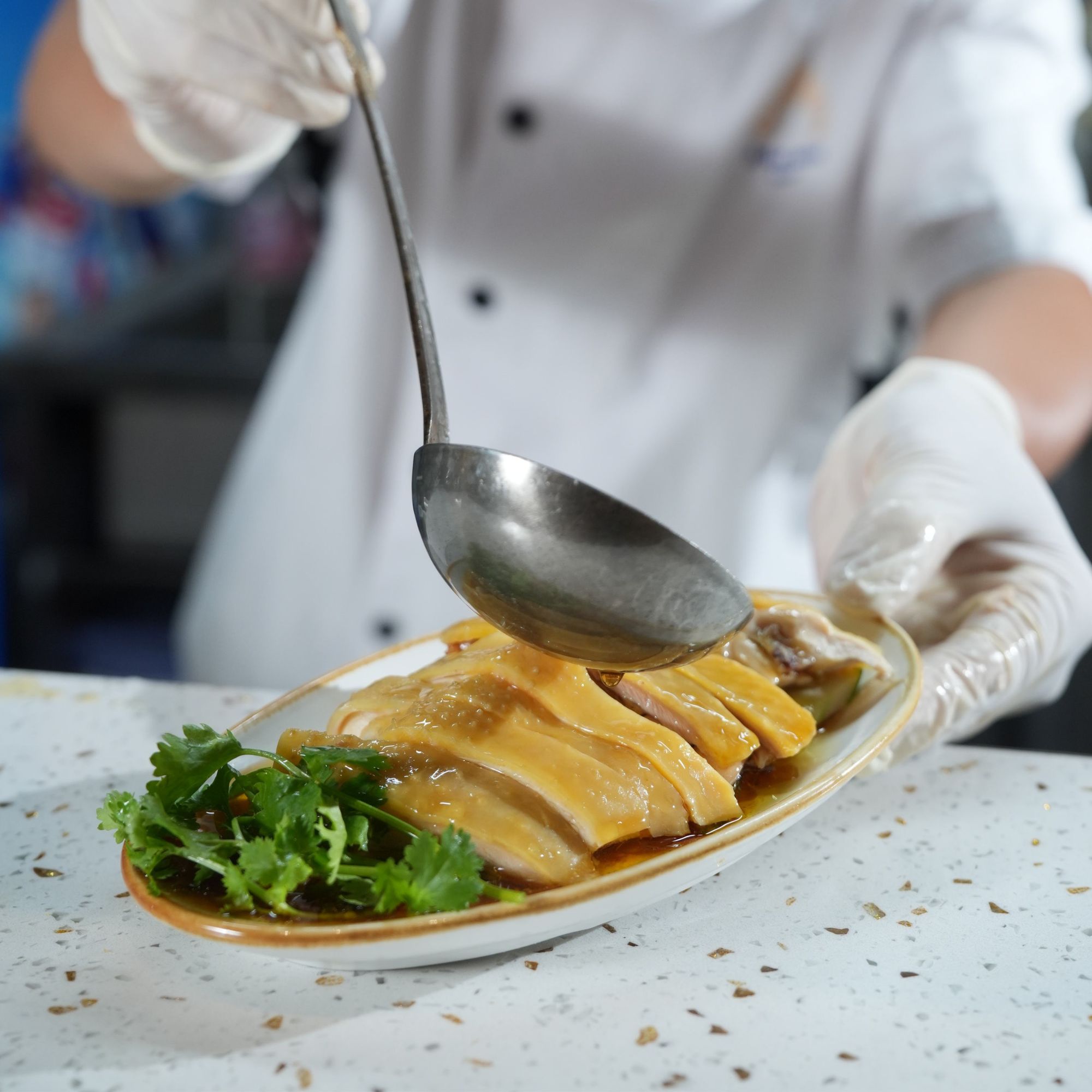 Cơm gà Hải Nam đã trở thành niềm tự hào và gắn liền với văn hóa của người Singapore