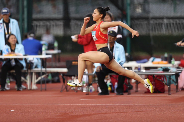Trực tiếp điền kinh SEA Games 33: Nguyễn Thị Oanh lập hat-trick HCV, hot girl 19 tuổi gây ngỡ ngàng - 3