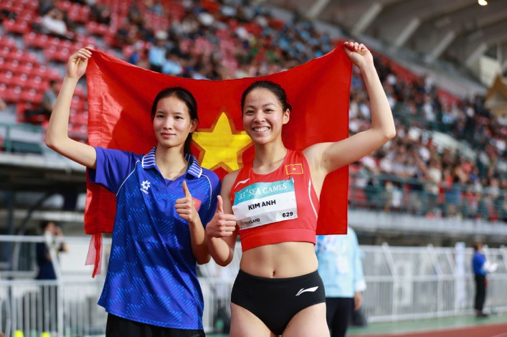 Trực tiếp điền kinh SEA Games 33: Nguyễn Thị Oanh lập hat-trick HCV, hot girl 19 tuổi gây ngỡ ngàng - 7
