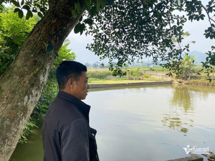 Ông Dân luôn tâm niệm, làm nghề bốc mộ phải có tâm đức thì mọi việc mới suôn sẻ.