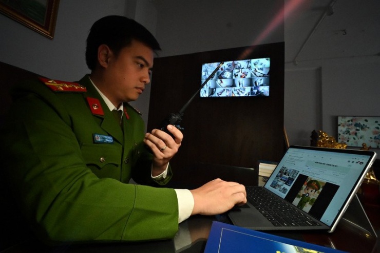 Fanpage "Triệu view": Cách Công an phường Ô Chợ Dừa "chạm" tới trái tim nhân dân để phục vụ tốt nhất. - 4