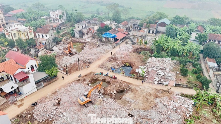 Cận cảnh công trường cầu Hồng Hà gần 10.000 tỷ đồng bắc qua sông Hồng - 6