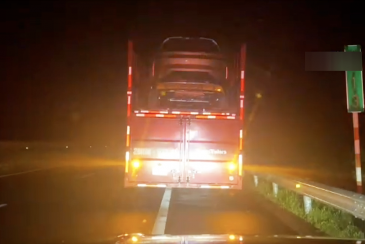 Chiều rộng của làn khẩn cấp chỉ đạt 2,25m. Ảnh: CACC