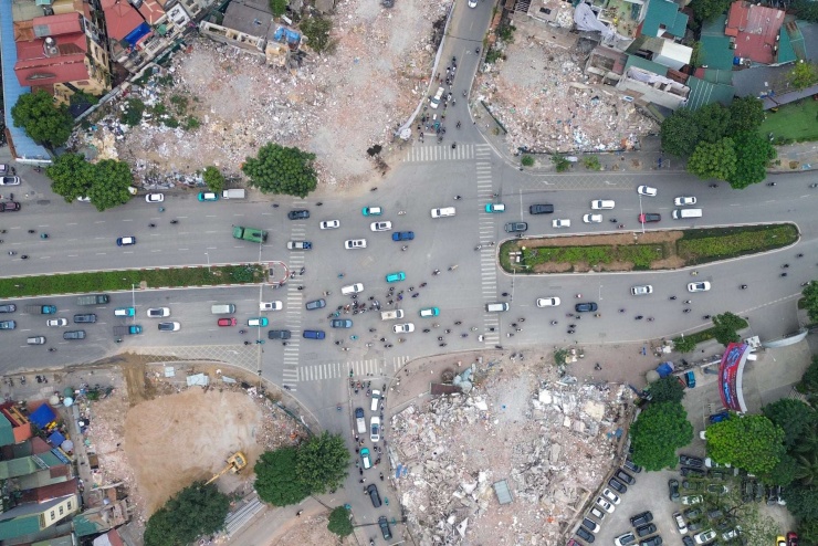 Theo Ban Quản lý dự án, tổng diện tích đất thu hồi của dự án là 153.341 m2, liên quan đến 1.983 hộ dân, nằm trên địa bàn 3 phường Ô Chợ Dừa, Láng và Giảng Võ.&nbsp;