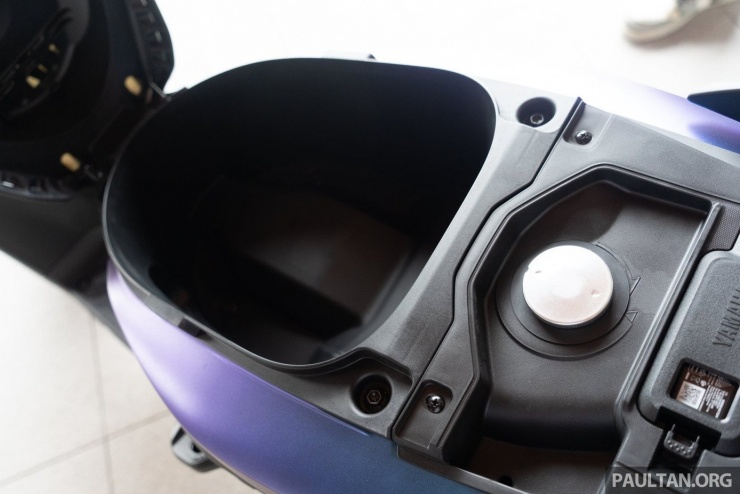 Yamaha ra mắt xe tay ga hybrid giá rẻ - 8