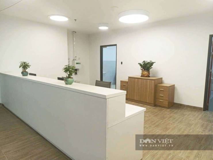 Khuôn viên khu vực đón tiếp bệnh nhân.&nbsp;Ảnh: Gia Khiêm