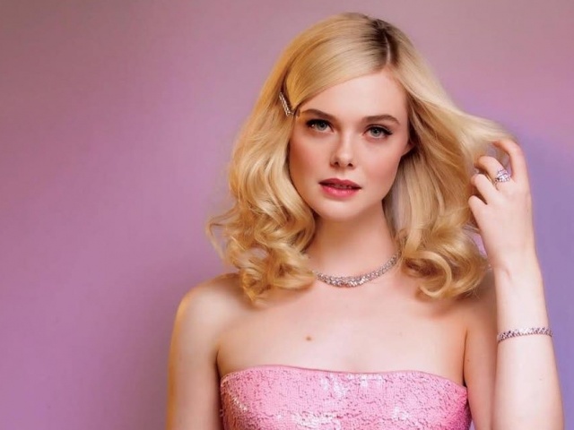 10 mỹ nhân mặc đẹp nhất thế giới 2025