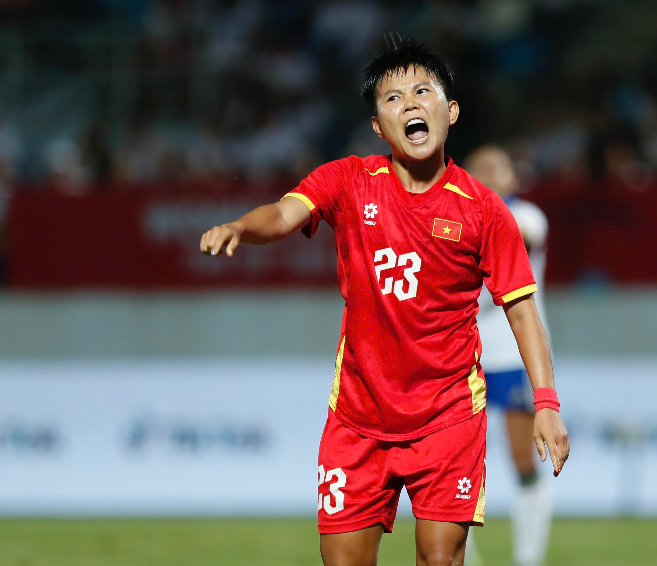 Rực lửa chung kết bóng đá nữ SEA Games: Những chiến binh áo đỏ vượt gian khó - 7