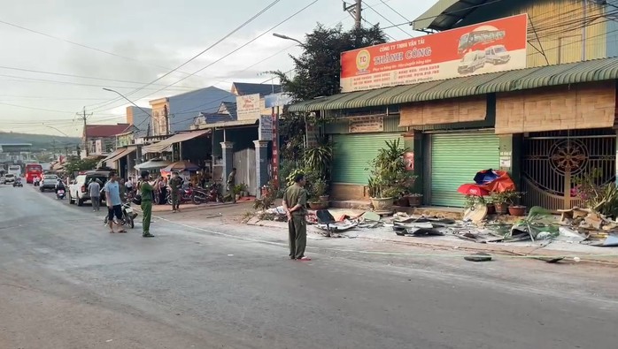 Thương tâm: Xe lu tông tử vong cụ bà đang đi bộ ở Đồng Nai - 1