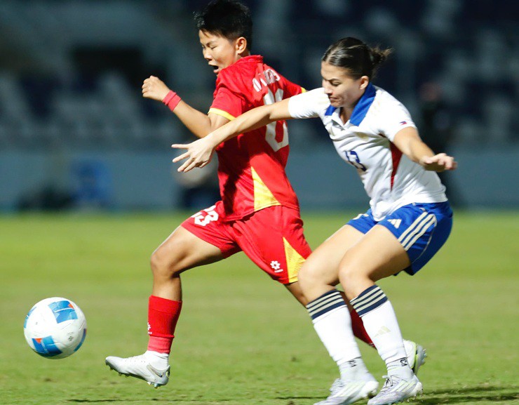 Trực tiếp bóng đá ĐT nữ Việt Nam - Philippines: Luân lưu cân não (CK SEA Games) (Hết giờ) - 2