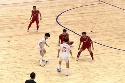 Video bóng đá futsal ĐT Việt Nam - Indonesia: Mở điểm đẹp mắt, hoan hô "người nhện" (SEA Games)