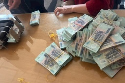 Ngân hàng tung chiêu hút tiền nhàn rỗi, lãi tiết kiệm lập đỉnh mới