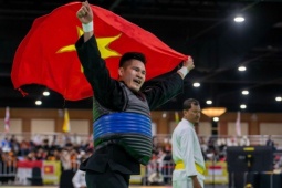 Duy Tuyến giành 5 HCV SEA Games, "trò vượt thầy" làm nên lịch sử pencak silat