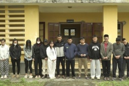 Triệt phá đường dây lừa đảo tại Campuchia gần 1.000 tỉ đồng, bắt 14 nghi phạm