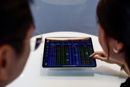 Hai cá nhân chi nghìn tỷ mua cổ phần Giầy Thượng Đình