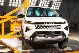 Toyota Hilux 2026 sắp bán tại Việt Nam đạt 5 sao an toàn của ANCAP