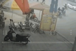 Người dân truy đuổi 2 km, khống chế kẻ trộm xe của shipper