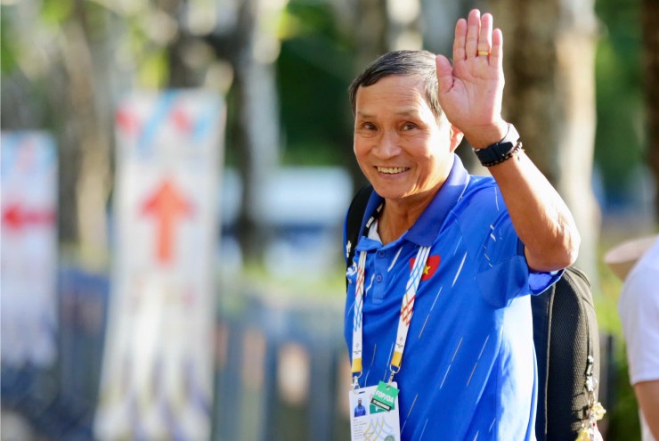 HLV Mai Đức Chung