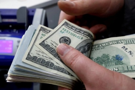 Chuyện gì đang kéo đồng USD đi xuống?