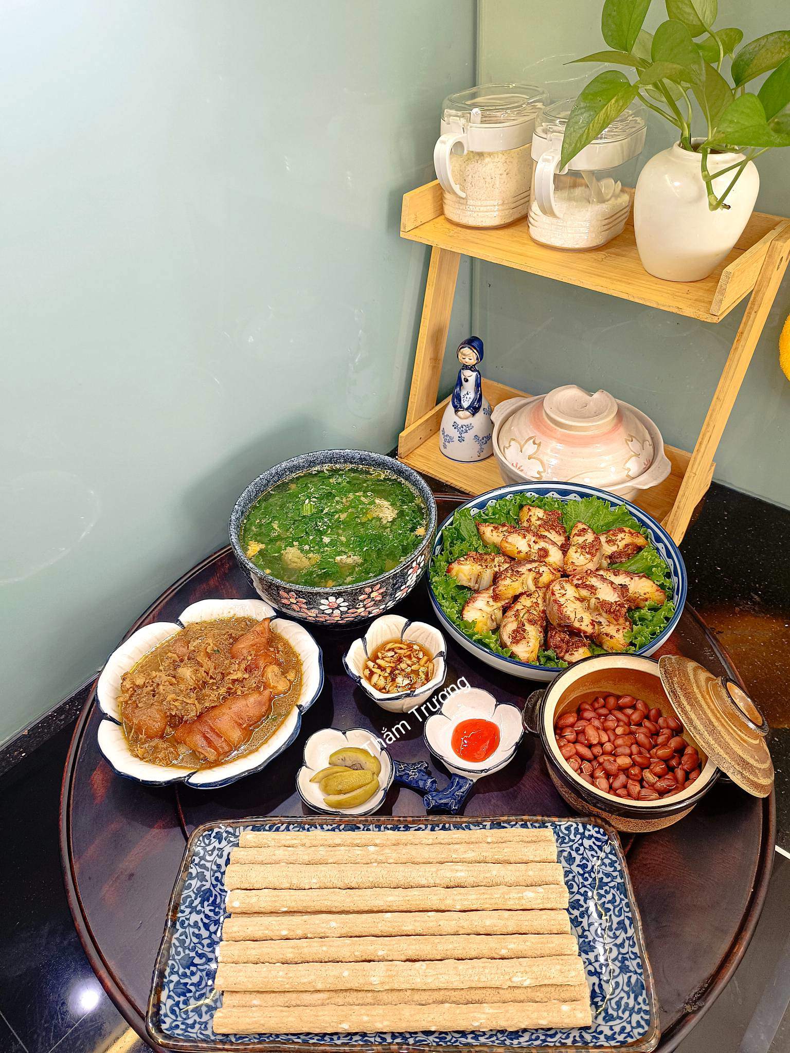 Cá tầm nướng theo công thức này thơm riềng, mẻ, vị chua nhẹ, cay dịu, thịt ngọt, thơm, không tanh.