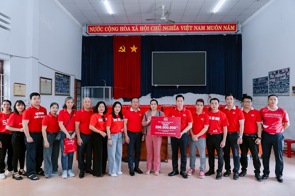 Generali Việt Nam triển khai chuỗi hoạt động sát cánh cùng các gia đình chịu ảnh hưởng bởi bão lũ.