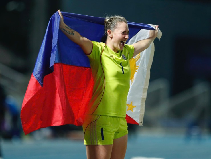 Trên hành trình chinh phục "ngôi
hậu", Philippines đánh bại cả Thái Lan (bán kết) lẫn Việt Nam
(chung kết)