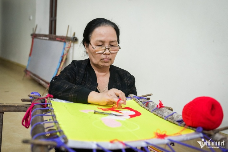 Noel cận kề, làng may lễ phục Công giáo ở Ninh Bình tăng tốc ngày đêm - 5