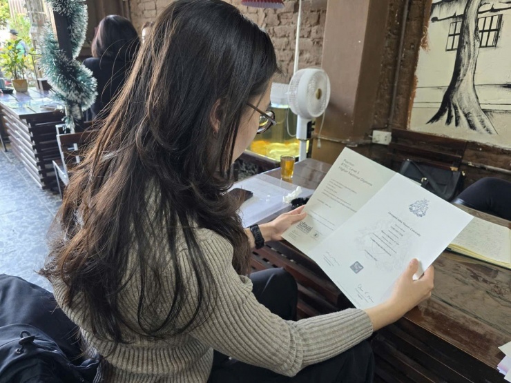 Học viên suy sụp khi biết bằng đại học không được công nhận