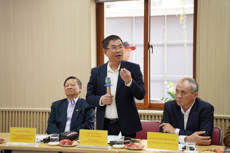 Trung tướng Trần Vi Dân, Phó Tổng Thư ký Hội đồng Lý luận Trung ương