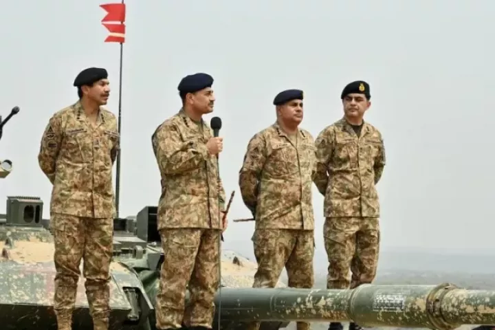 Tướng quyền lực nhất Pakistan khó xử vì kế hoạch của Tổng thống Mỹ Trump