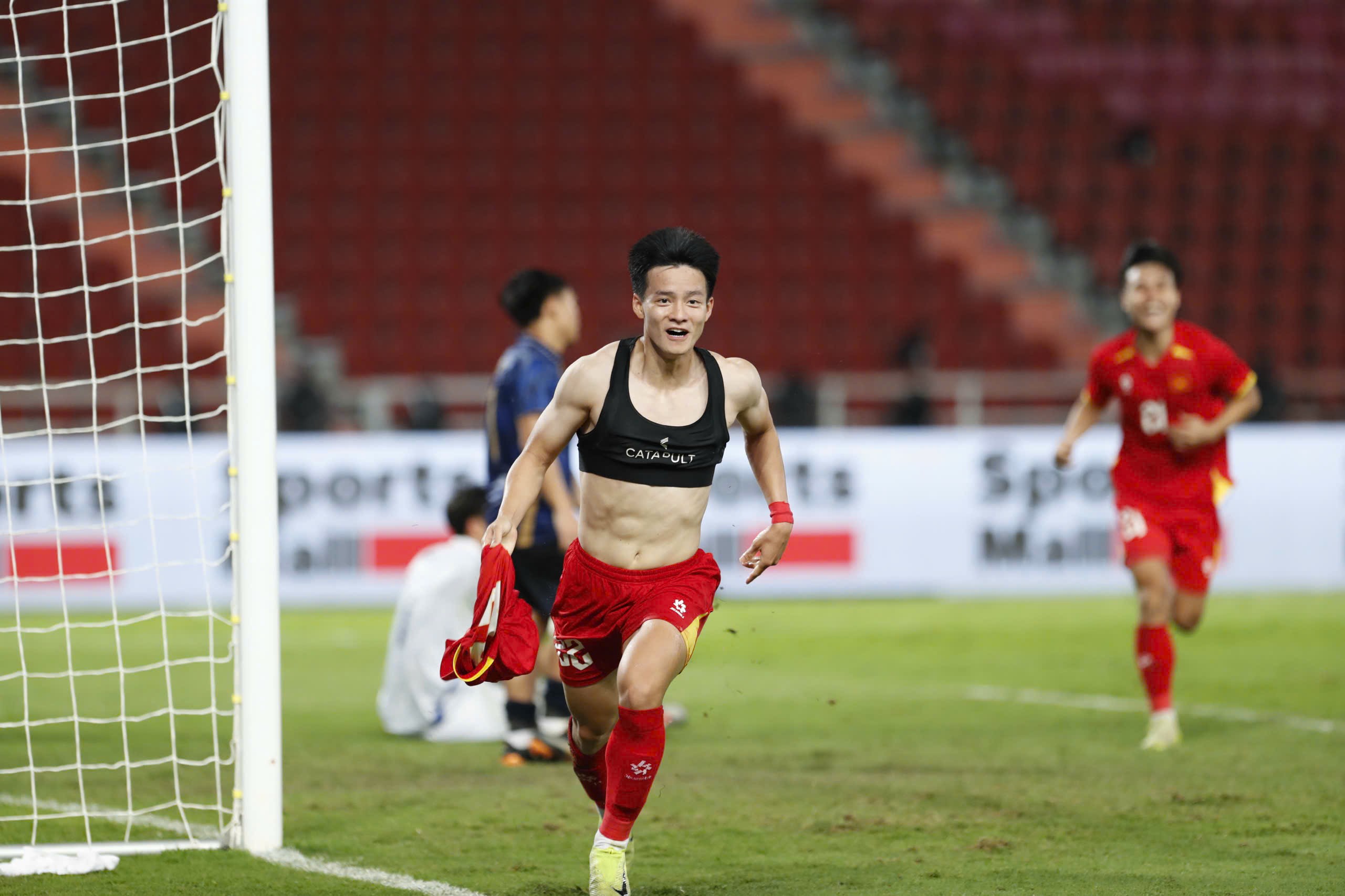 Bàn thắng của Thanh Nhàn ấn định tỉ số trận đấu